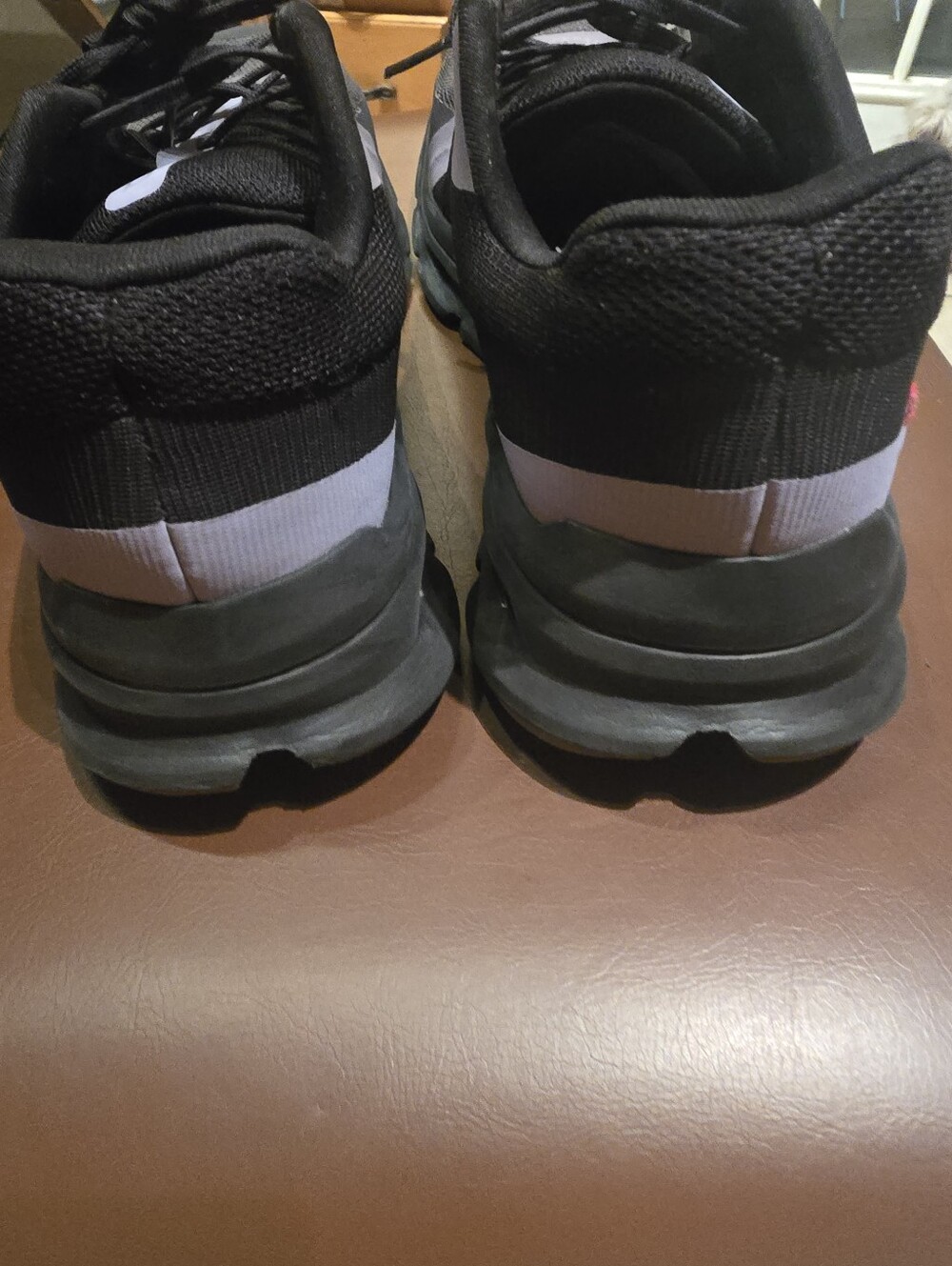 On Cloud Running Womens Athletic Shoes in Black and Purple - Picture 4 of 7